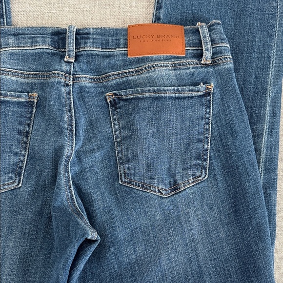 Lucky Brand Mid rise Straight Sweet Dark Blue Jeans - Picture 6 of 10